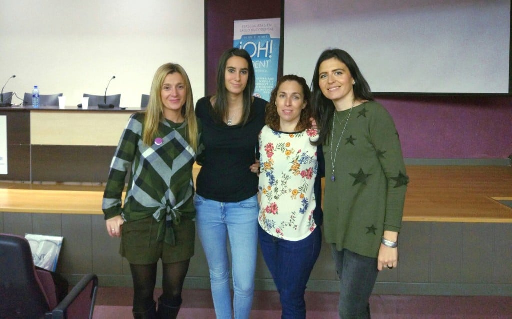 Nuestras compañeras en el curso de Paciente Periodontal, un reto para el higienista dental